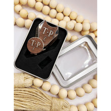 Load image into Gallery viewer, Golf Divot And Ball Marker Set.
