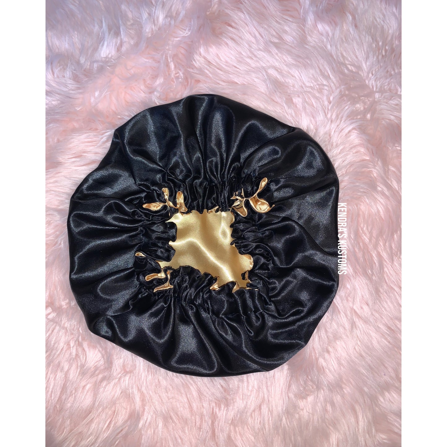 Reversible Satin Bonnet ADULT REGULAR SIZE.