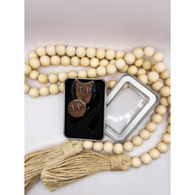 Load image into Gallery viewer, Golf Divot And Ball Marker Set.
