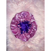 Load image into Gallery viewer, Reversible Satin Bonnet TODDLER REG.
