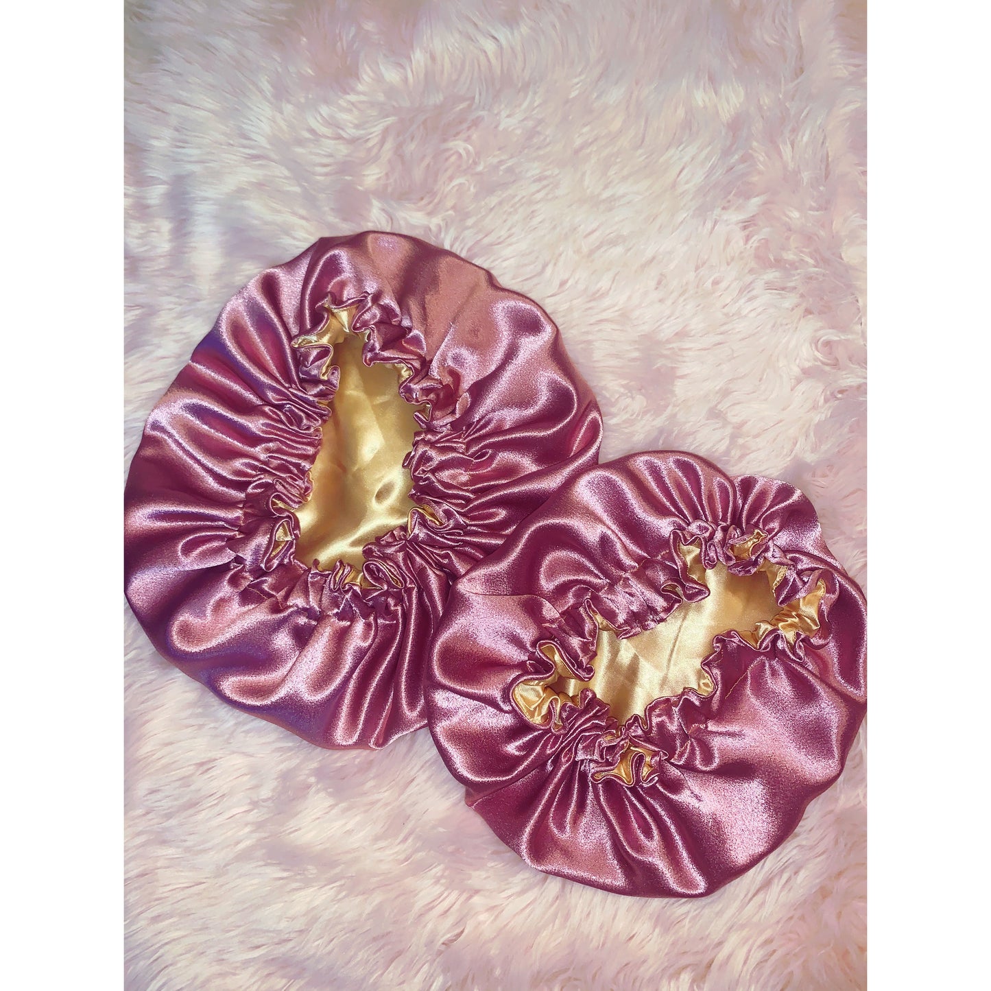 Reversible Satin Bonnet ADULT REGULAR SIZE.