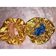 Load image into Gallery viewer, Newborn Reversible Satin Bonnet
